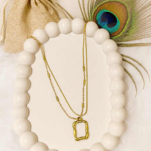 Aakarā Necklace